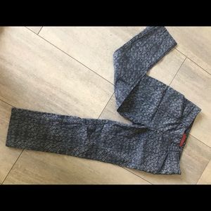 Cartonnier Charlie Pants ~ Anthro Crops ~ Size 2